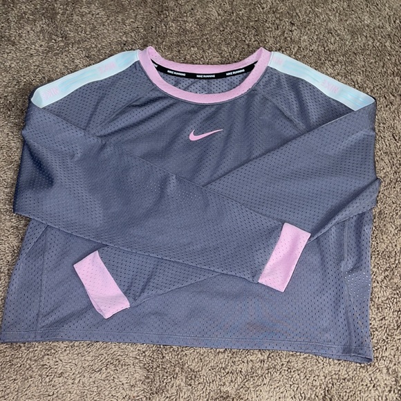 Nike dry fit running top - Picture 3 of 5